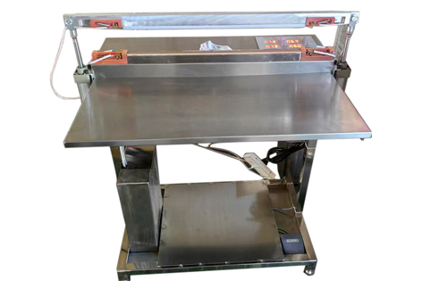 PNEUMATIC WATER COOLED SEALING MACHINE